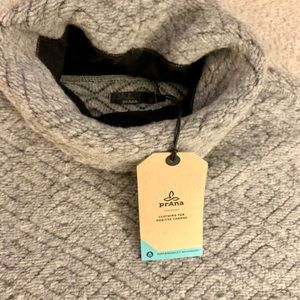 Prana, Med, Grey Turtleneck Sweatshirt